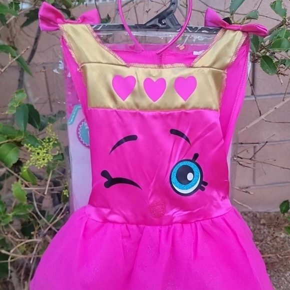 SHOPKINS LIPPY LIPS COSTUME AND SHOPKINS BUNDLE - Picture 4 of 16